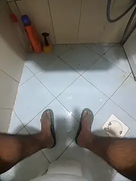 Snapshot of dream_catcher chatting on 10.31.25 dream catcher online show from 10.31.25