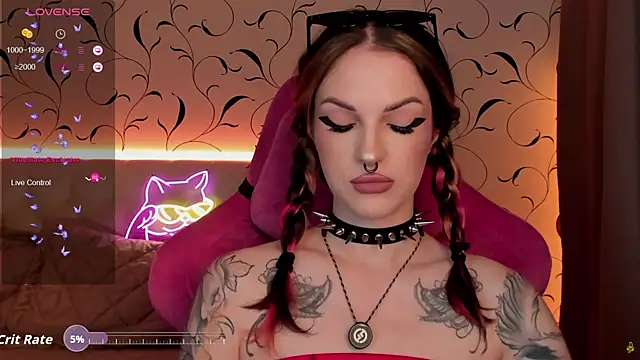 BratzieDarsie online show from 09.23.25