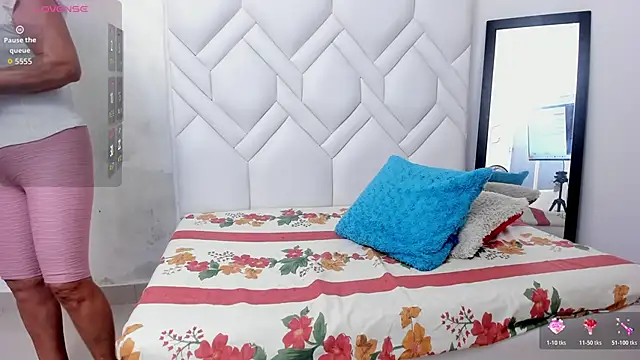 MatureHorny 70 online show from 11.08.25