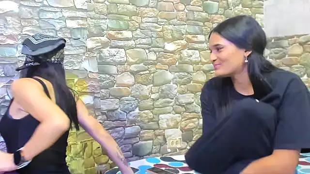 chicamir22 online show from 01.10.25