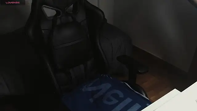 Snapshot of cutehairymacho chatting on 03.02.25 cutehairymacho online show from 03.02.25