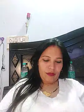 Poojabhabi101 online show from 02.20.25