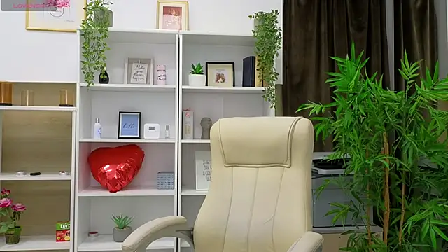 SelineSole online show from 01.14.25