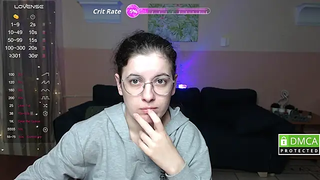 Aminabeatris online show from 10.17.25