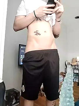 Snapshot of LiverandBrat77 chatting on 02.07.25 LiverandBrat77 online show from 02.07.25