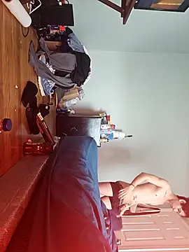 Snapshot of LiverandBrat77 chatting on 02.19.25 LiverandBrat77 online show from 02.19.25