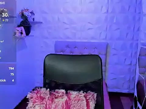 Snapshot of hurrencam chatting on 02.15.25 hurrencam online show from 02.15.25