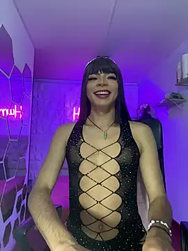 Snapshot of hurrencam chatting on 02.21.25 hurrencam online show from 02.21.25