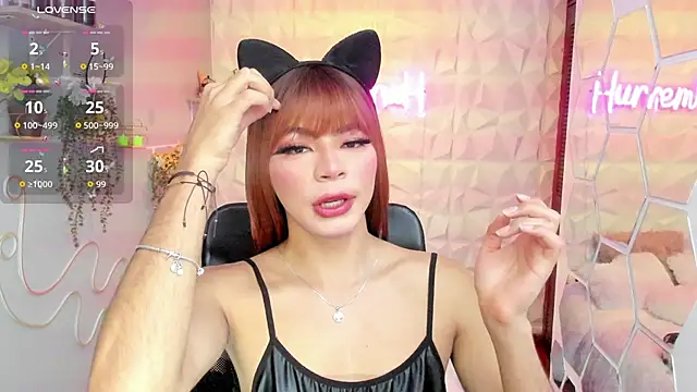 Snapshot of hurrencam chatting on 09.24.25 hurrencam online show from 09.24.25