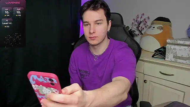 Snapshot of Vincent_Strong chatting on 01.09.26 Vincent Strong online show from 01.09.26