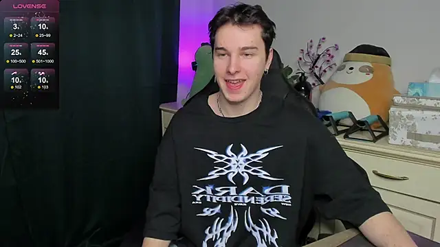 Snapshot of Vincent_Strong chatting on 01.12.26 Vincent Strong online show from 01.12.26