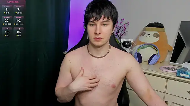 Snapshot of Vincent_Strong chatting on 03.01.26 Vincent Strong online show from 03.01.26