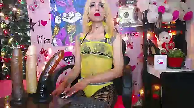 flaquita corall online show from 03.19.25