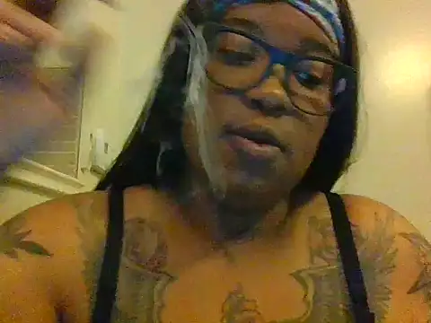 Snapshot of ShaBrimDaPornstar chatting on 09.09.25 ShaBrimDaPornstar online show from 09.09.25