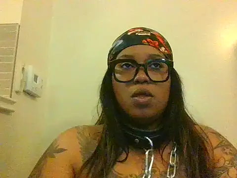 Snapshot of ShaBrimDaPornstar chatting on 09.13.25 ShaBrimDaPornstar online show from 09.13.25