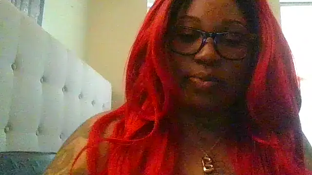 Snapshot of ShaBrimDaPornstar chatting on 10.29.25 ShaBrimDaPornstar online show from 10.29.25