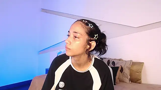 hot little bunny online show from 10.23.25