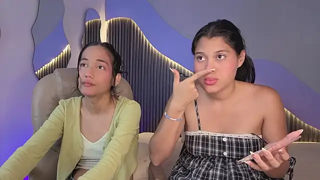 hot little bunny online show from 03.13.26