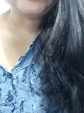 Snapshot of Doll_Nepali chatting on 12.22.24 Doll Nepali online show from 12.22.24