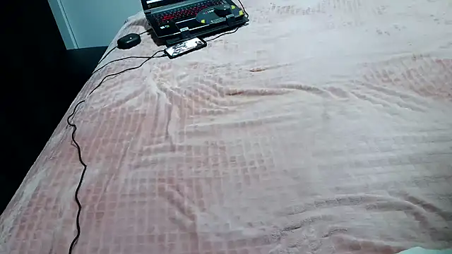 Snapshot of Kellynha_Sweet chatting on 02.25.25 Kellynha Sweet online show from 02.25.25