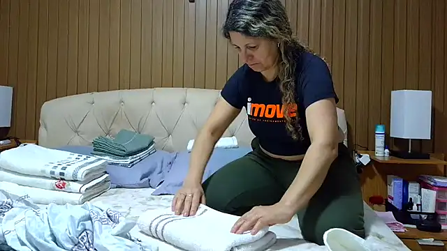 Snapshot of Kellynha_Sweet chatting on 09.24.25 Kellynha Sweet online show from 09.24.25