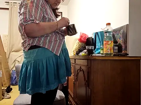 Samantha Squirtxh online show from 10.26.25