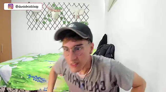 Jackson Careyy online show from 01.08.25