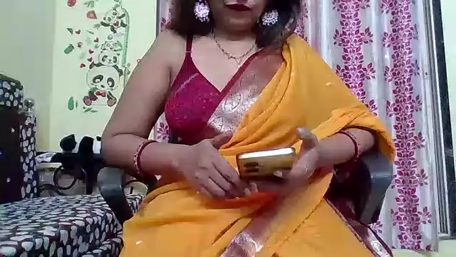 Snapshot of NautyBabe chatting on 02.04.25 NautyBabe online show from 02.04.25