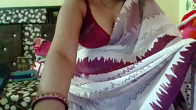 Snapshot of NautyBabe chatting on 02.19.25 NautyBabe online show from 02.19.25