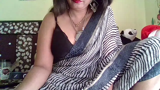 Snapshot of NautyBabe chatting on 02.23.25 NautyBabe online show from 02.23.25