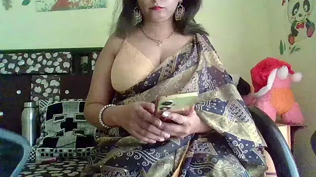 Snapshot of NautyBabe chatting on 02.26.25 NautyBabe online show from 02.26.25