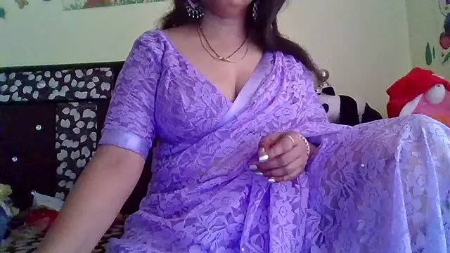 Snapshot of NautyBabe chatting on 02.28.25 NautyBabe online show from 02.28.25