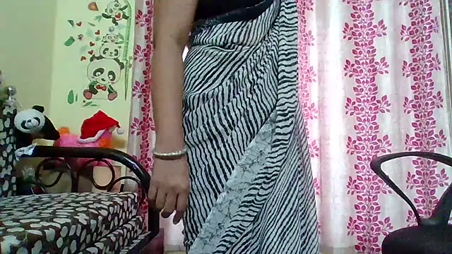 Snapshot of NautyBabe chatting on 03.01.25 NautyBabe online show from 03.01.25