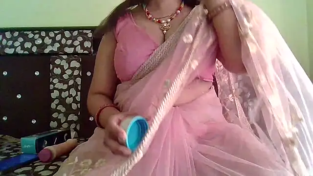 Snapshot of NautyBabe chatting on 03.09.25 NautyBabe online show from 03.09.25