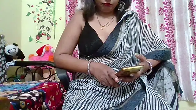 Snapshot of NautyBabe chatting on 03.20.25 NautyBabe online show from 03.20.25