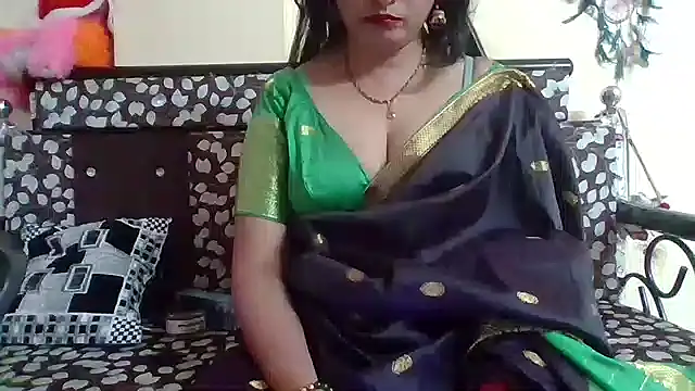 Snapshot of NautyBabe chatting on 09.28.25 NautyBabe online show from 09.28.25