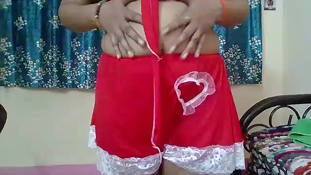 Snapshot of NautyBabe chatting on 11.08.25 NautyBabe online show from 11.08.25