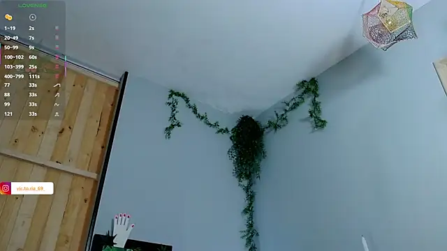 VickyJackson  online show from 02.17.25