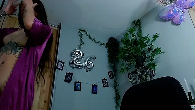 VickyJackson  online show from 03.11.25