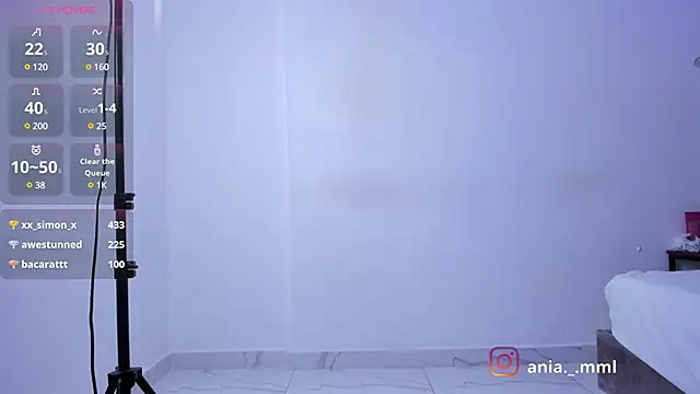 Snapshot of Ania_jones chatting on 02.27.25 Ania jones online show from 02.27.25