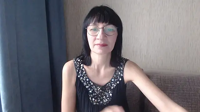 Erica95Bloom online show from 10.20.25