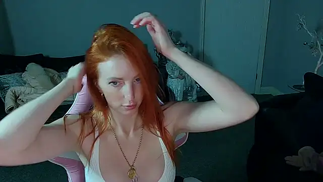 Red firesquirt online show from 12.09.24