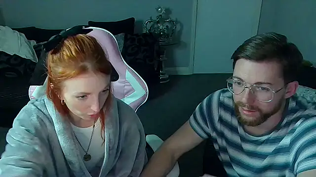 Red firesquirt online show from 01.13.25