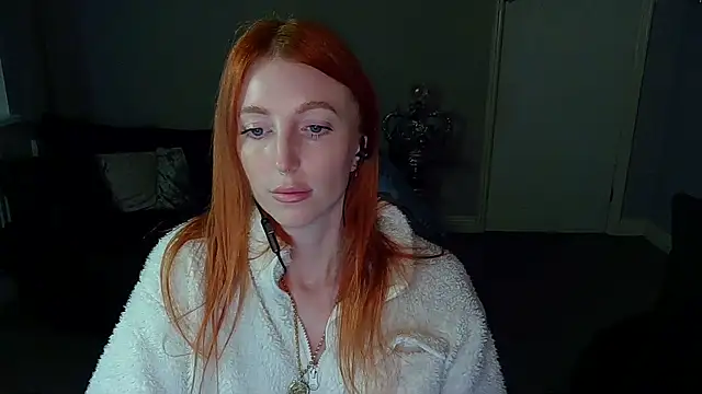 Red firesquirt online show from 01.17.25