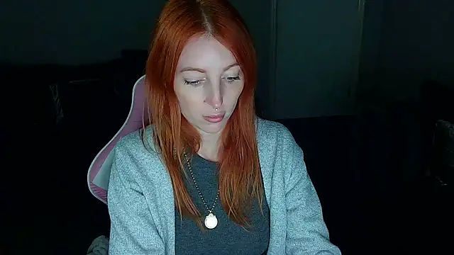 Red firesquirt online show from 02.07.25