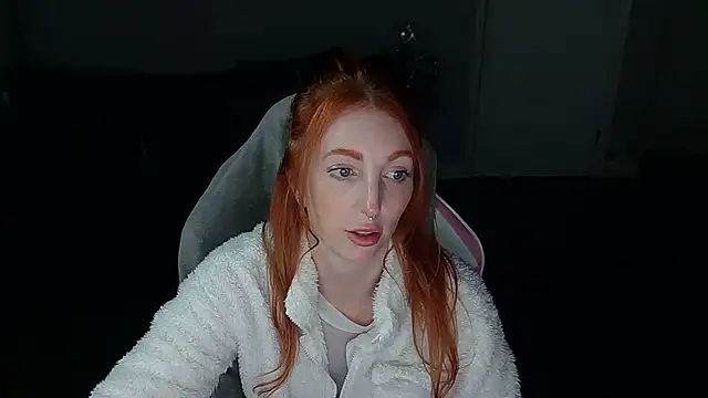 Red firesquirt online show from 02.11.25