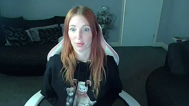 Red firesquirt online show from 01.06.26