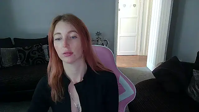 Snapshot of Red_firesquirt chatting on 04.27.26 Red firesquirt online show from 04.27.26
