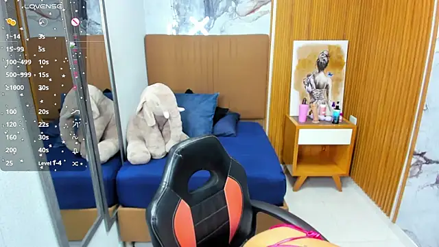 LORENADAVIES online show from 03.27.26