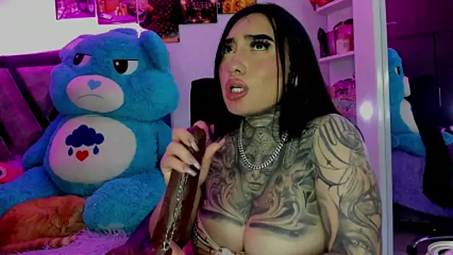 CloeeBeckam online show from 05.10.26